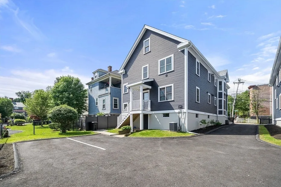 8 Brinton St  #2 Photo 33