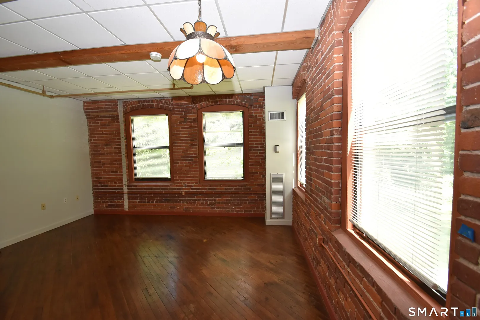 222 Williams Street East  #331 Photo 8