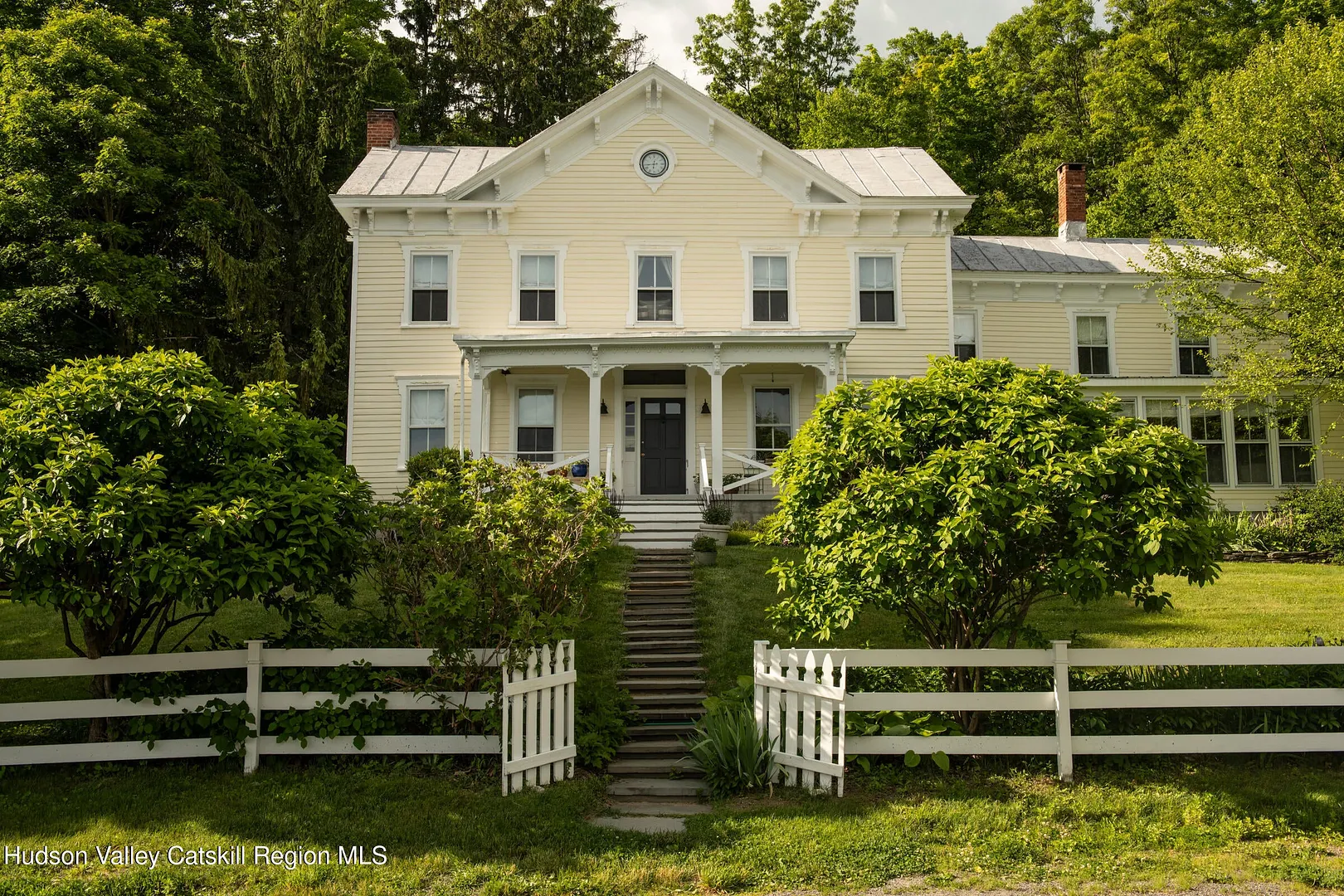 132 Decker Road Photo 2