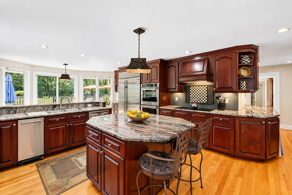 40 Brookhills Road Photo 11
