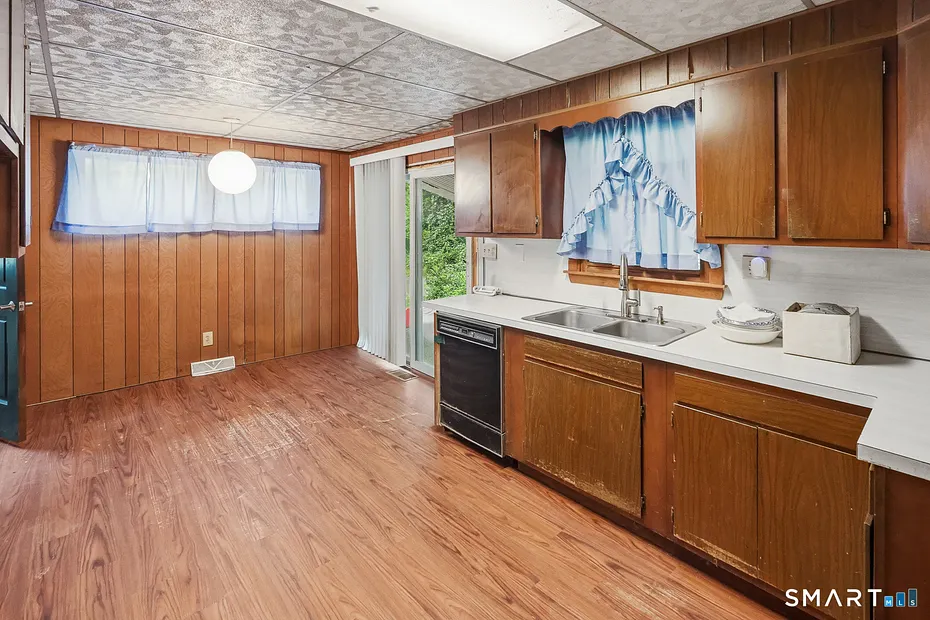 110 Terwilleger Road Photo 13