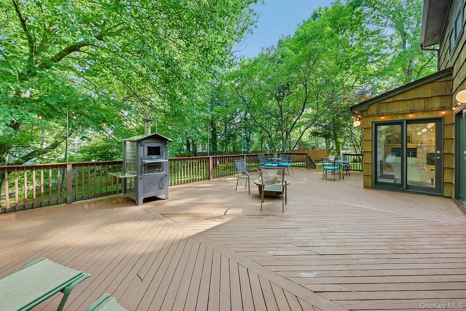 19 York Drive Photo 39