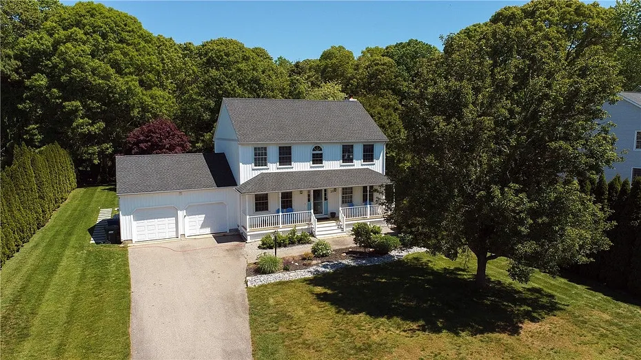 25 Sycamore Drive Photo 1