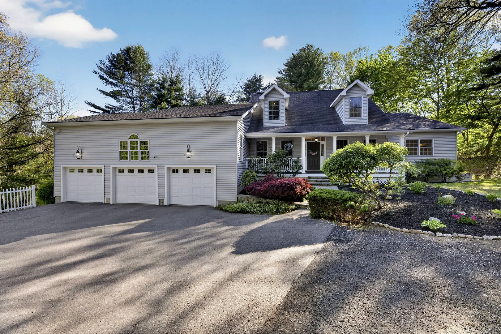 65 Middle Road Photo 3