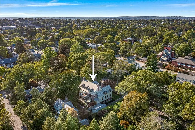 79 Clarendon Avenue Photo 49