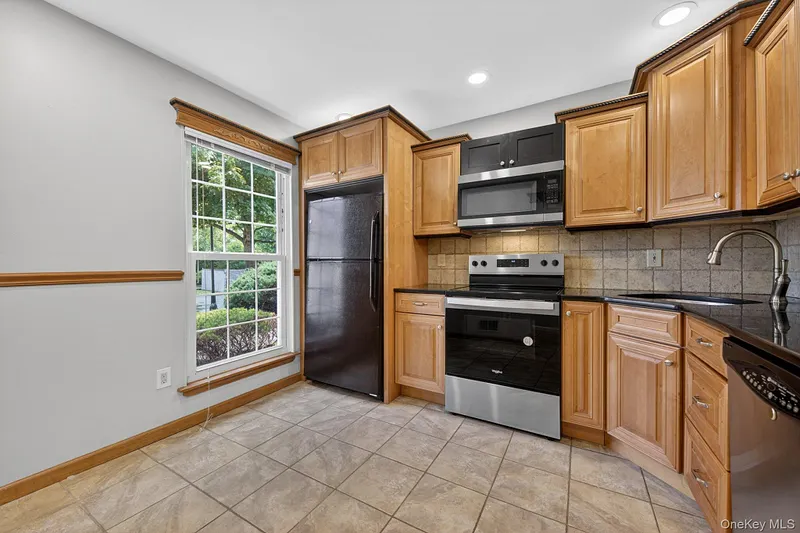 31 Burnett Way Photo 7