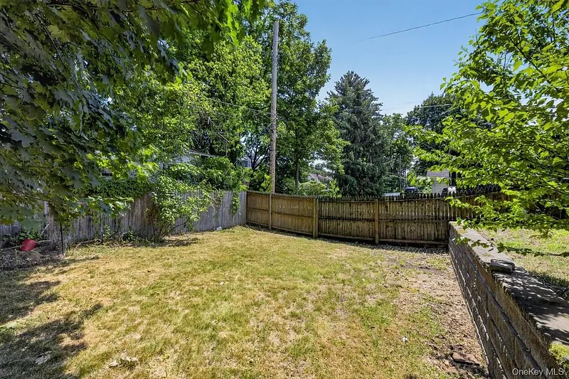 10 S Grand Avenue Photo 27