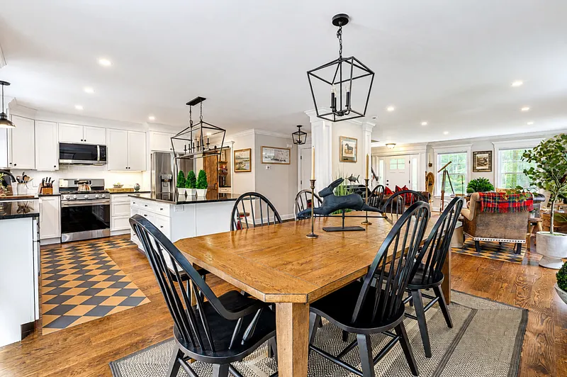 151 Alger Road Photo 8