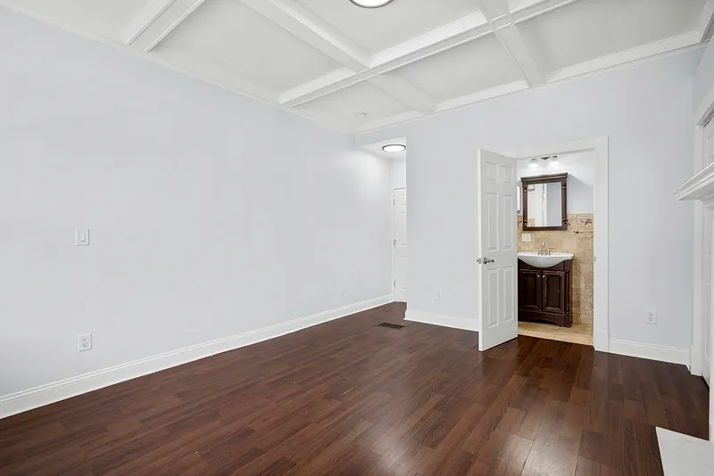 521 Jefferson Avenue  #1 Photo 13