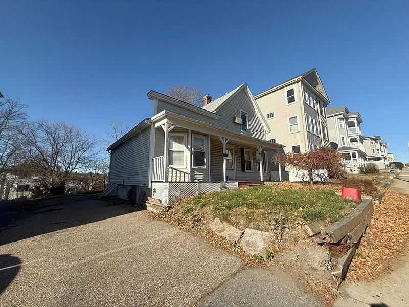 37 Plantation St Photo 25