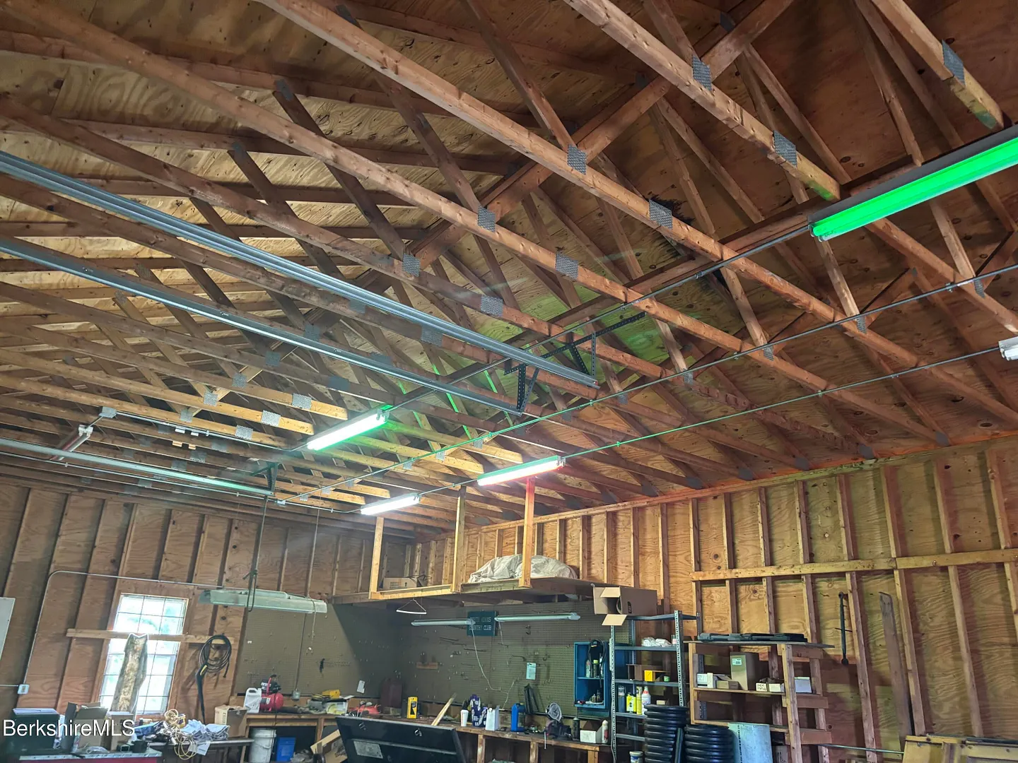 641 River Rd Photo 13