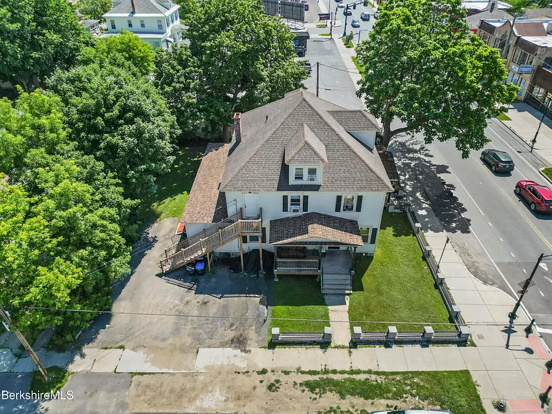 271 Tyler St Photo 34