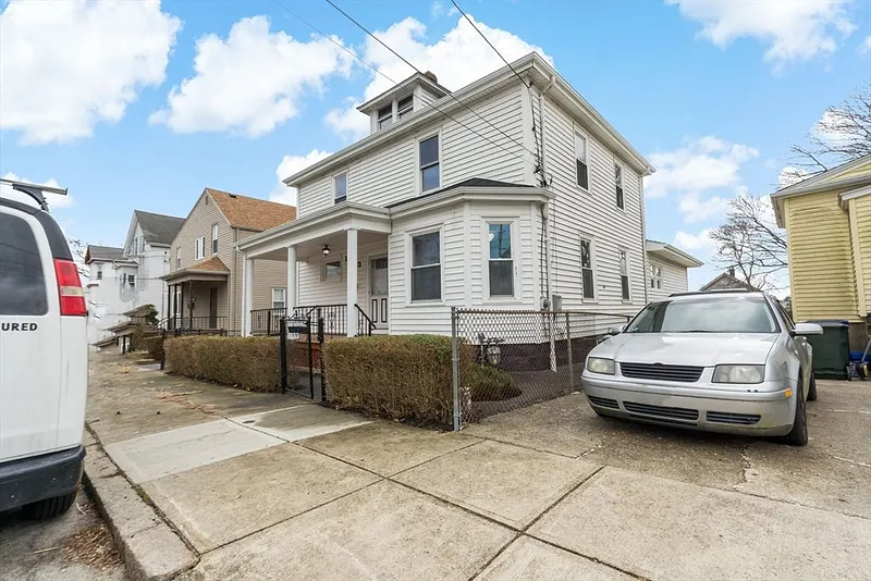193 Jepson St Photo 3