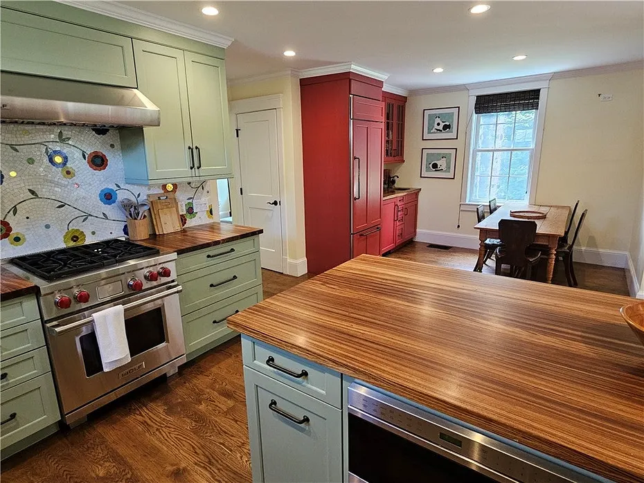 209 Coggeshall Avenue Photo 18