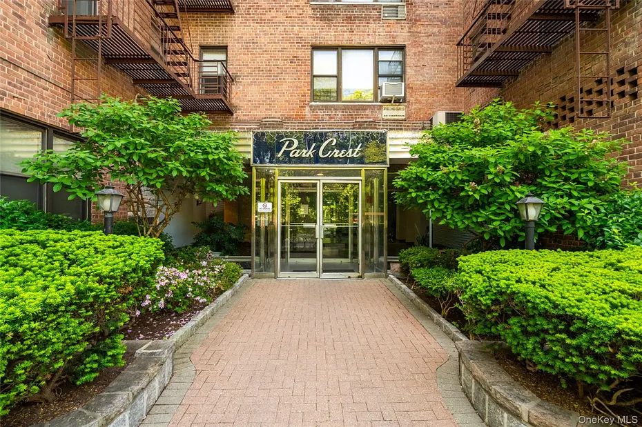 575 Bronx River Road  #6C Photo 1