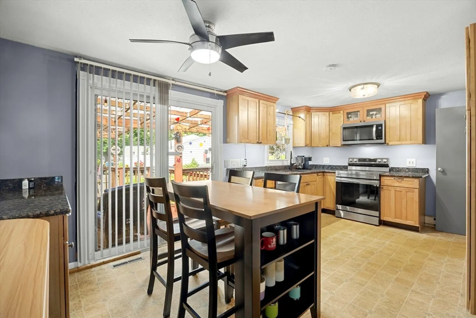 68 Parenteau Dr Photo 4