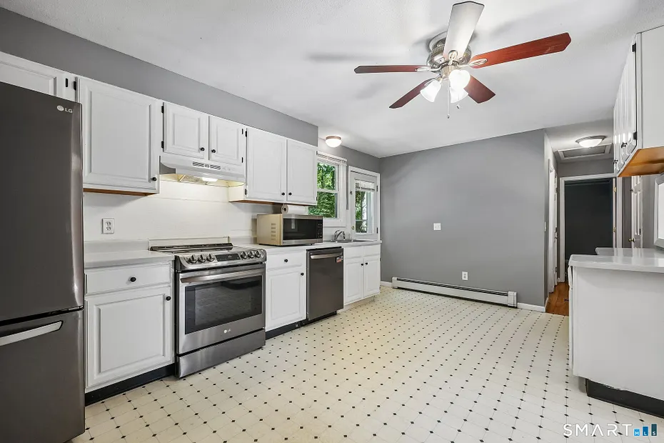 144 Woodland Drive Photo 6