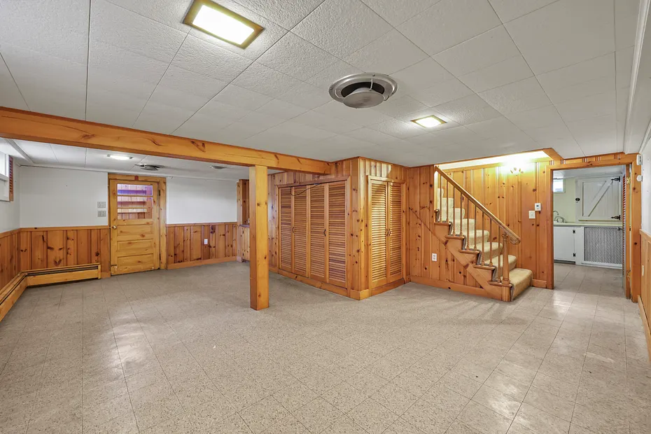 66 Roselyn Dr Photo 6