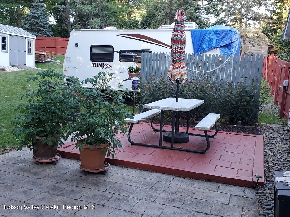 75 Oak Leaf Drive Photo 23