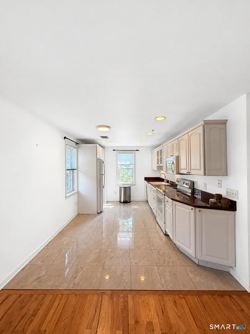 104 Rowayton Avenue  #Rear Bldg 2 Photo 3