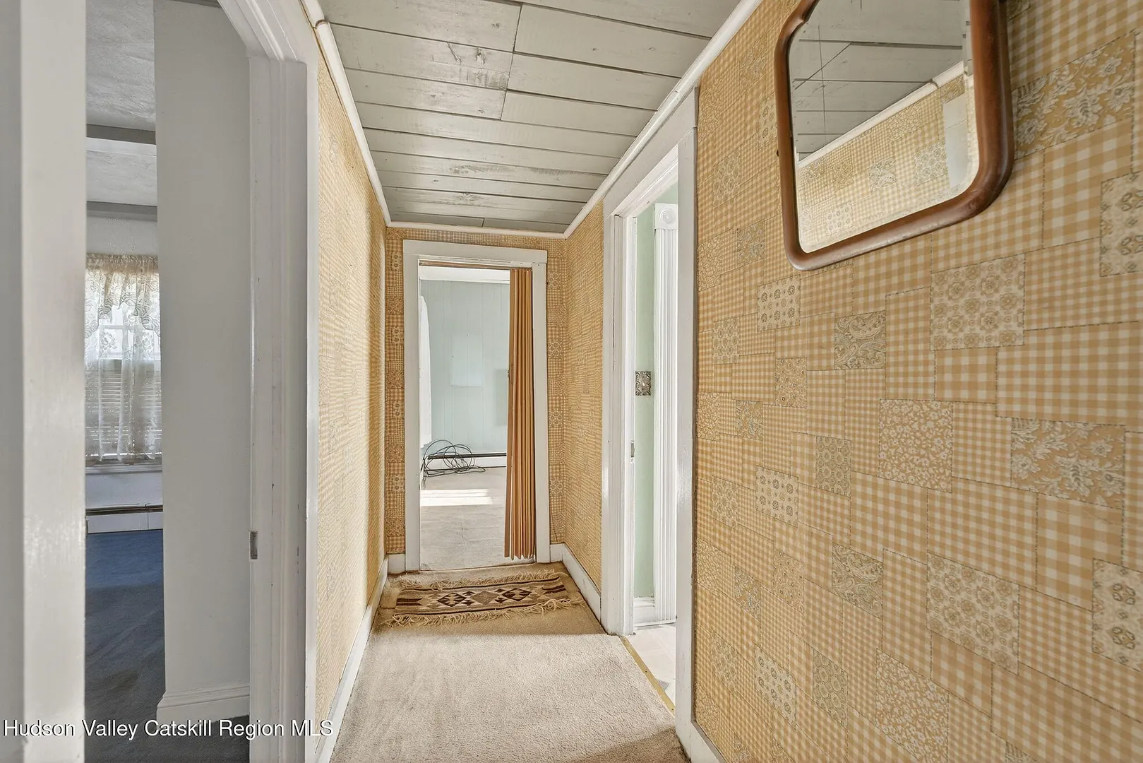 251 Jefferson Heights Photo 16
