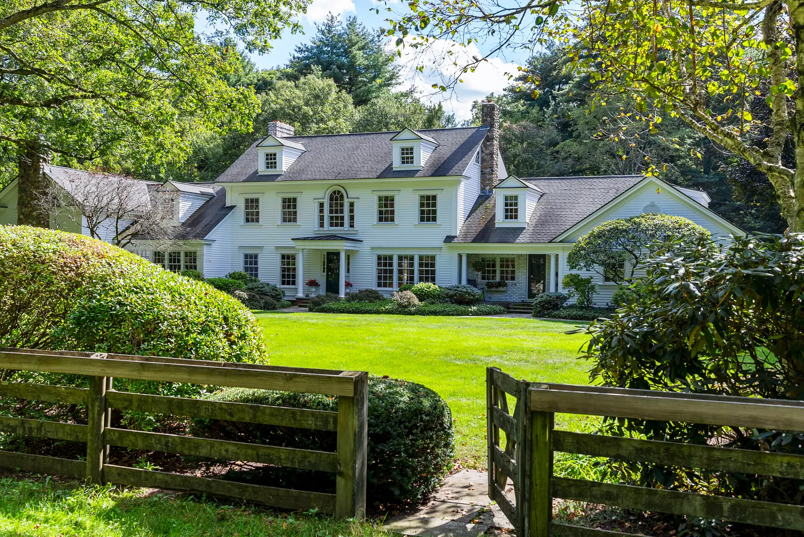 6 Pine Hill Road Photo 1