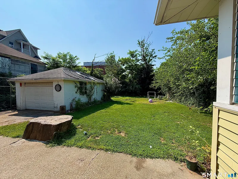 41 Quince Street Photo 31