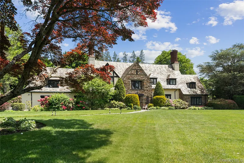 34 Hevelyne Road Photo 1