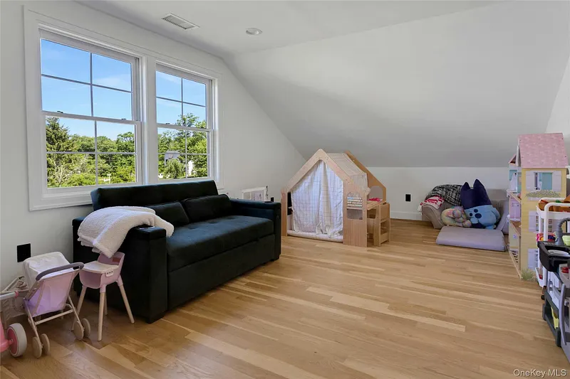 20 Sophia Lane Photo 20