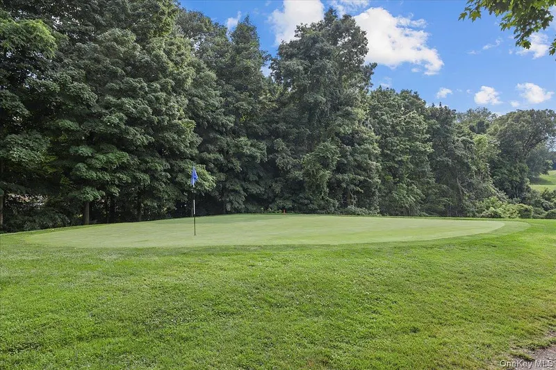 18 Brookview Drive Photo 28
