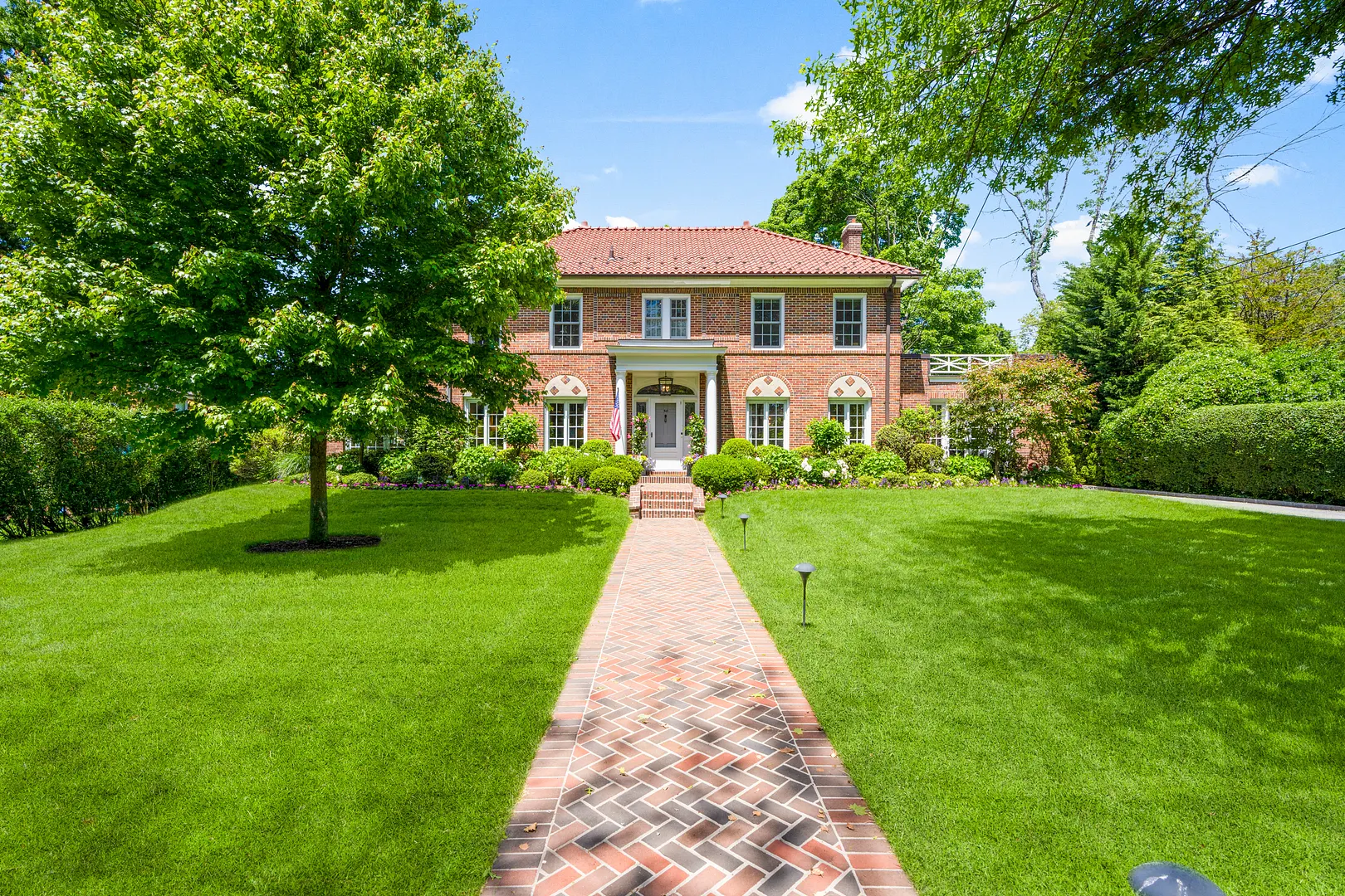 30 Elm Avenue Photo 1