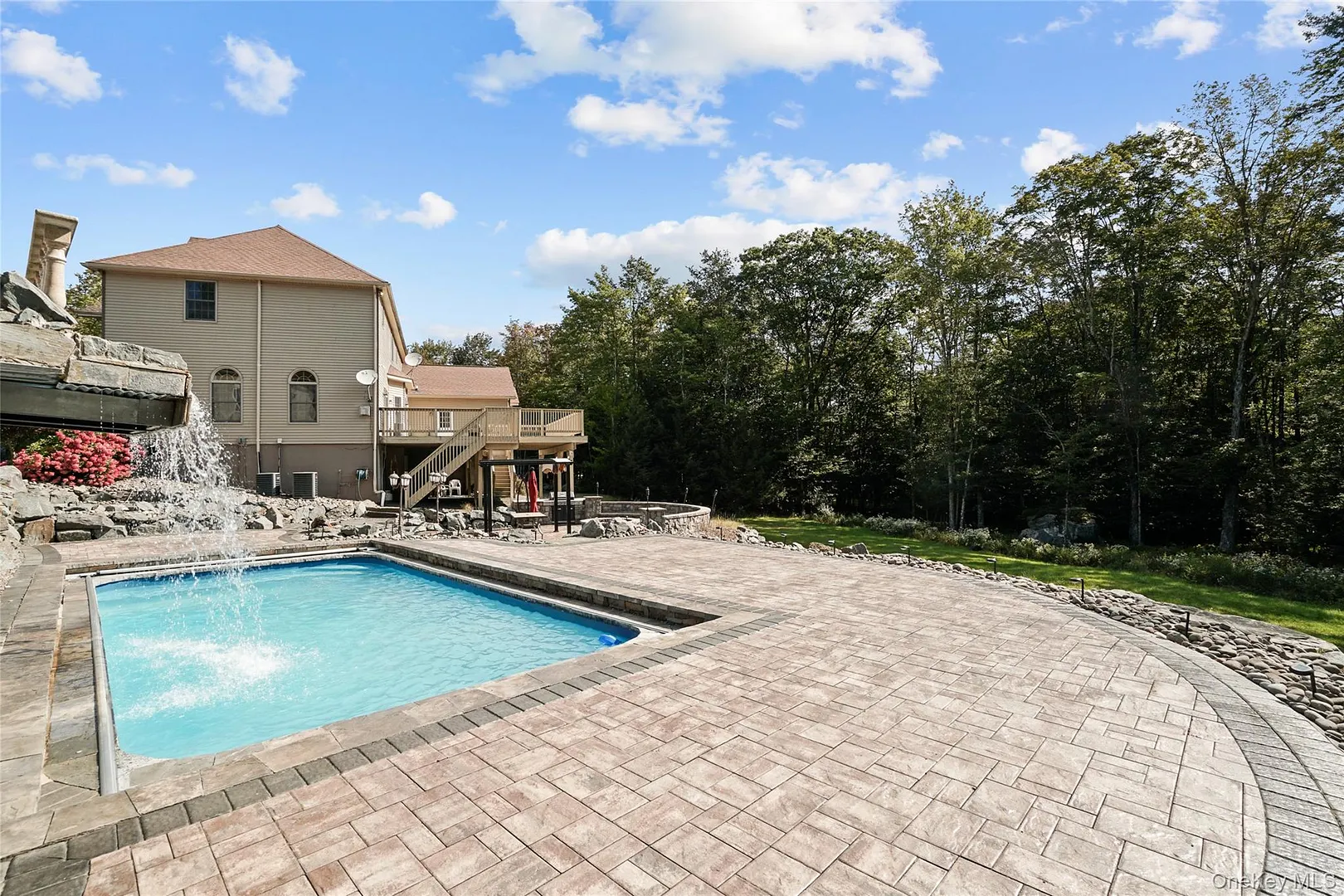 210 Grey Road Photo 41