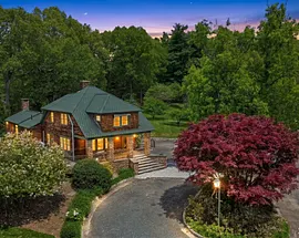 2 Quarry Road