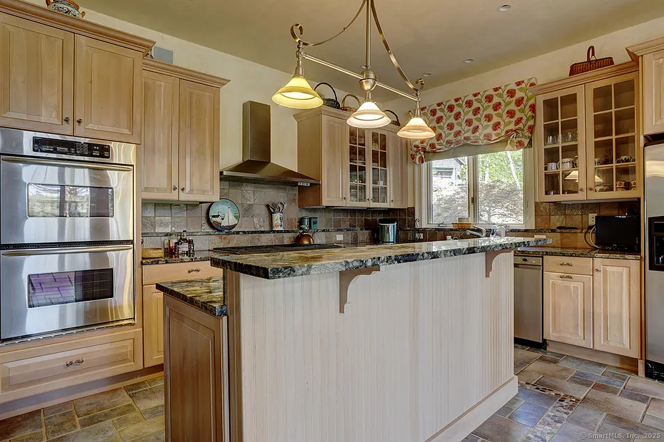 152 Tower Hill Road Photo 11