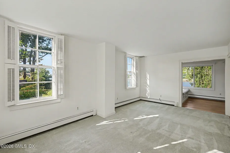 45 Glen Avon Drive Photo 13