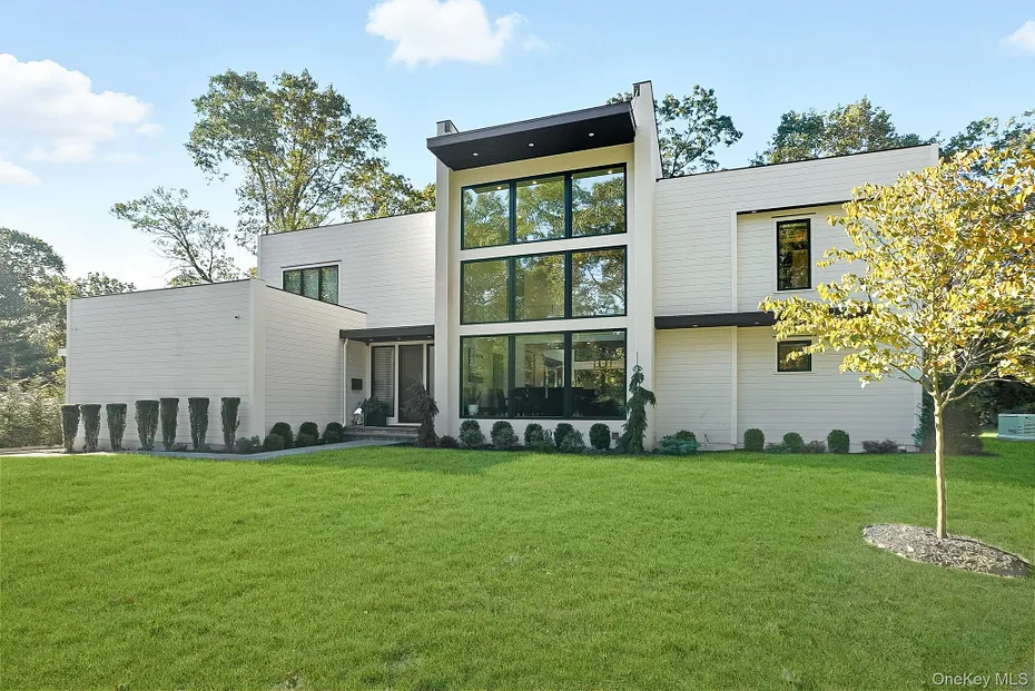 9 Kirby Lane N Photo 1