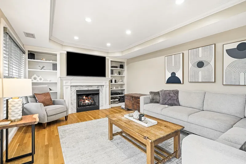 80 Third Avenue Photo 11
