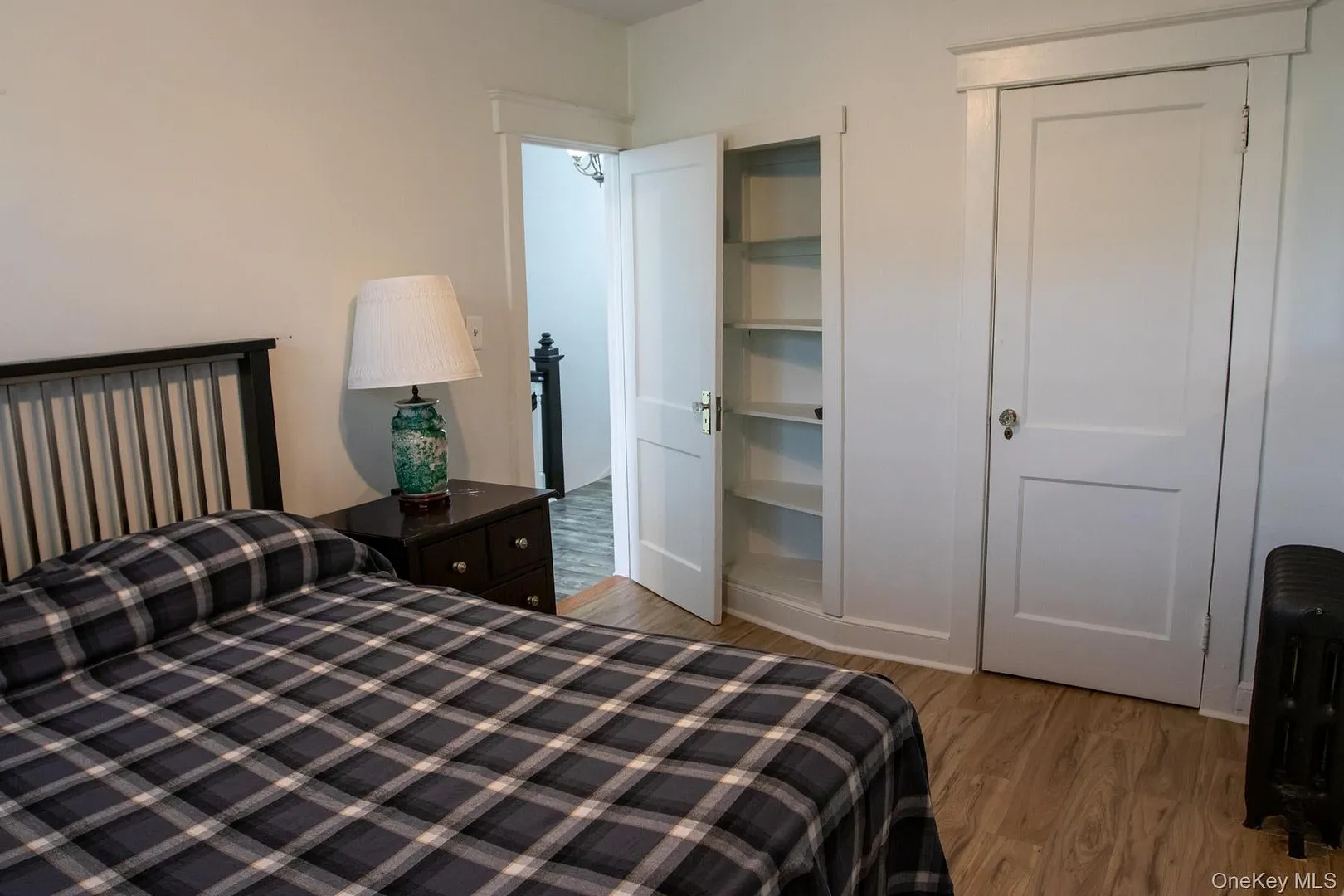 4810 Robertson Street Photo 9