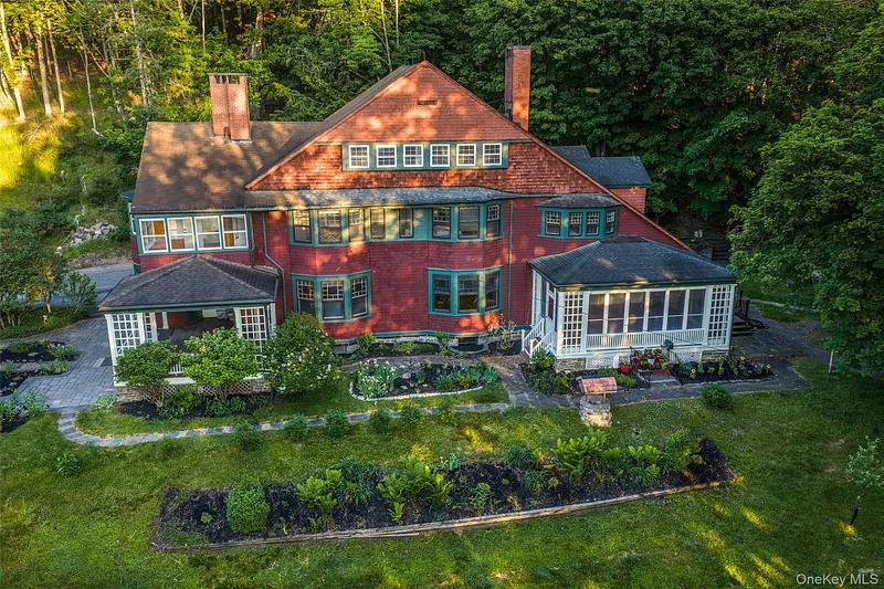 6 Westridge Road Photo 48