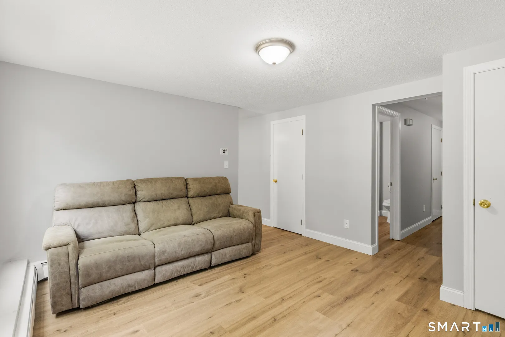 436 Tiffany Lane Photo 25
