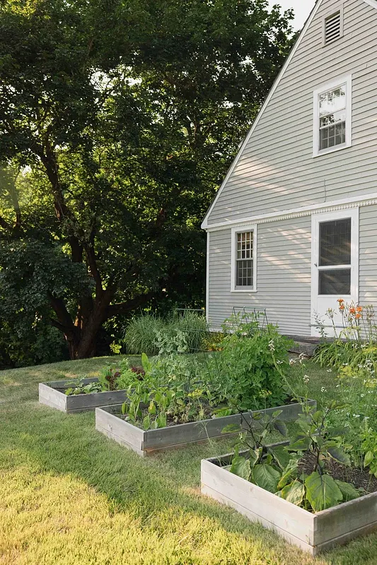 636 Bernardston Rd Photo 4