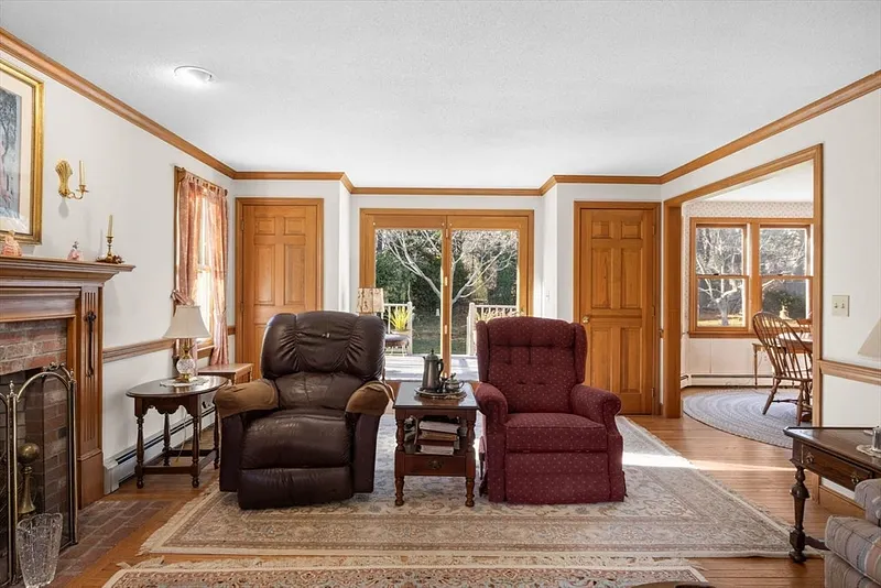 42 Marshview Circle Photo 13