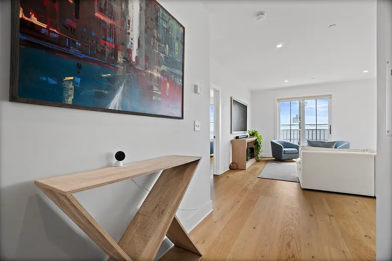 185 Main Street  #APT 301 Photo 2