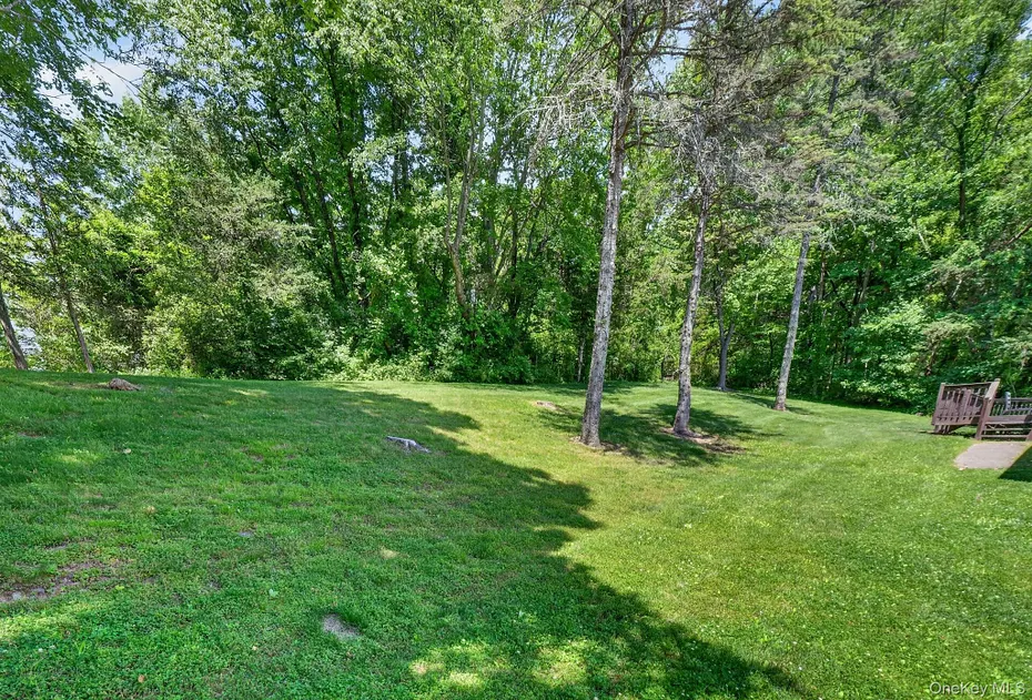 21 Crest Court Photo 43
