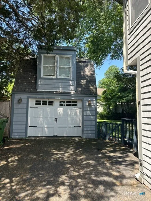 914 South Pine Creek Road Photo 12