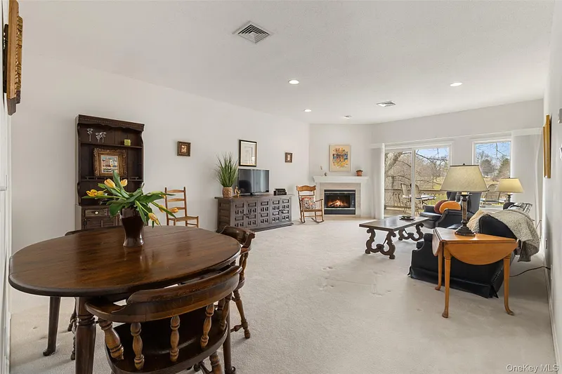 415 Heritage Hills Drive  #D Photo 12
