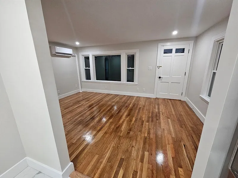850 Terry Ln Photo 13