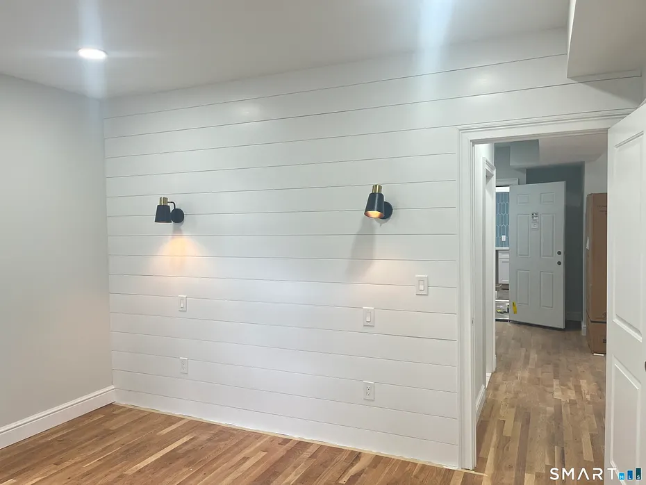 82 Howard Avenue  #82-2L Photo 7