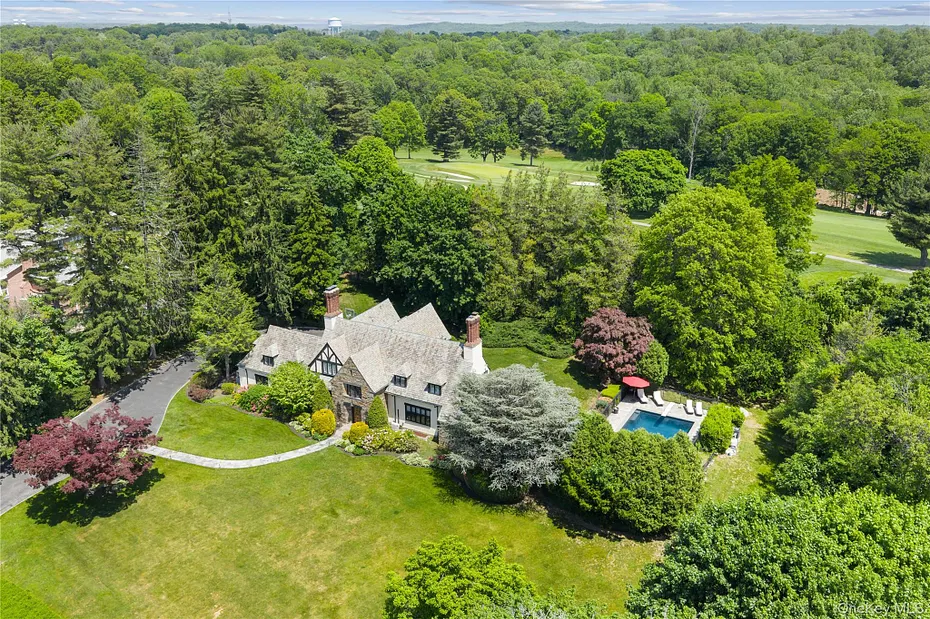 34 Hevelyne Road Photo 38