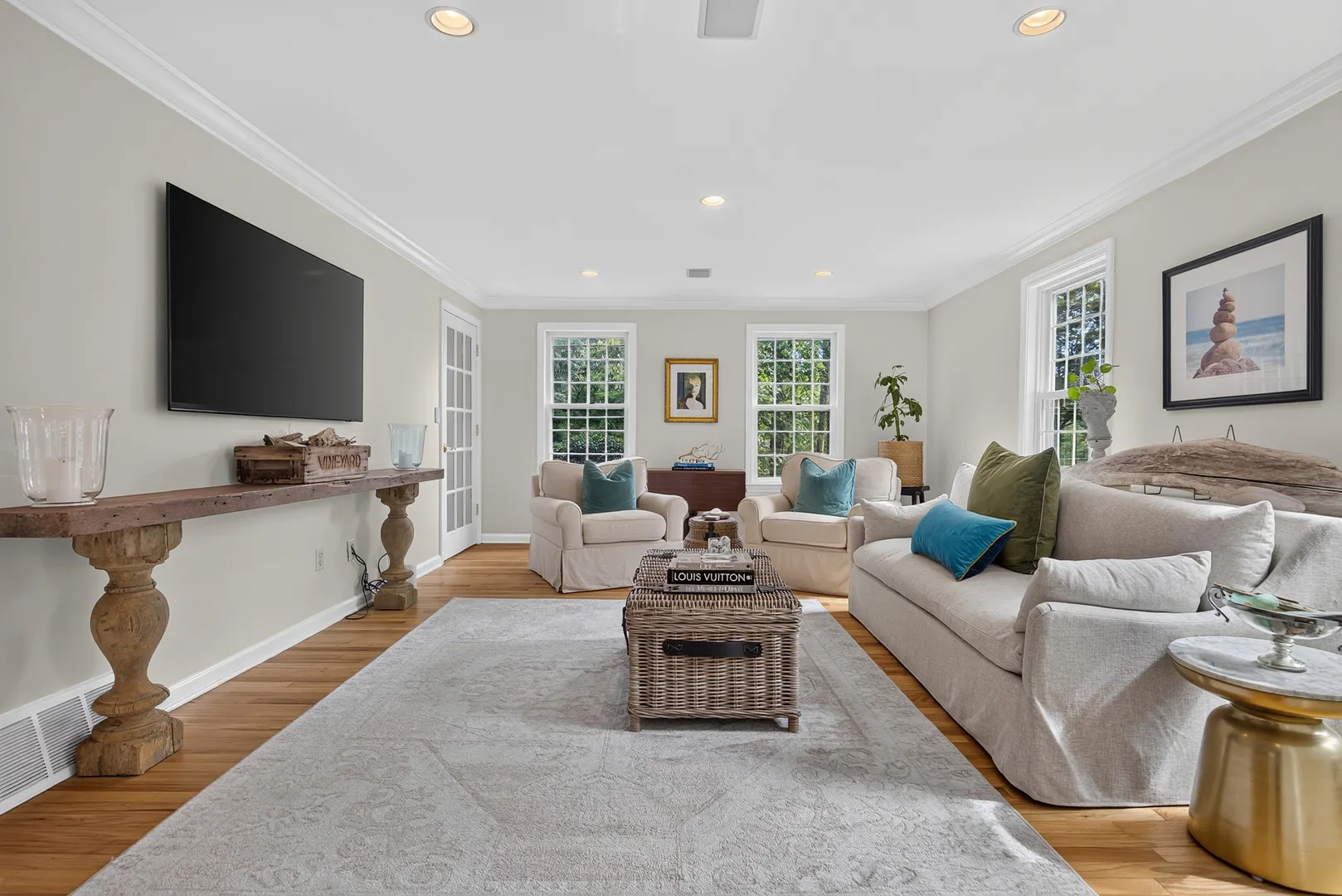 42 Concord Drive Photo 4